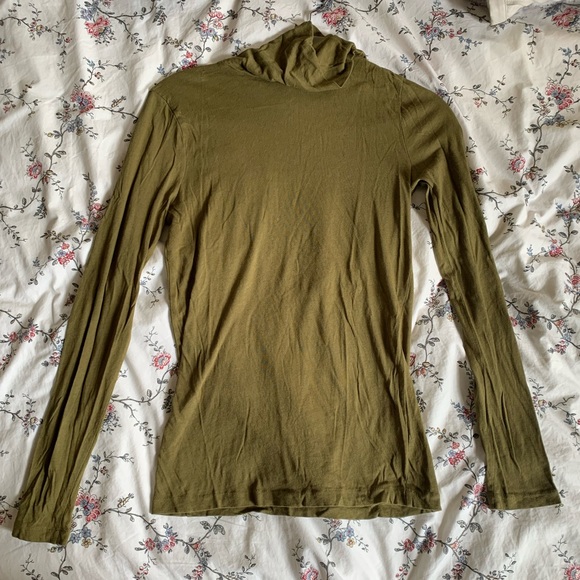 J Crew Turtleneck Top - Picture 1 of 4
